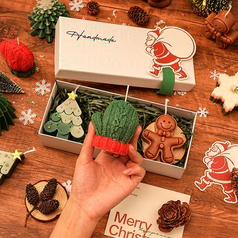 Christmas Gift Set with Scented Candle and Christmas Tree Ornaments - Holiday Gift