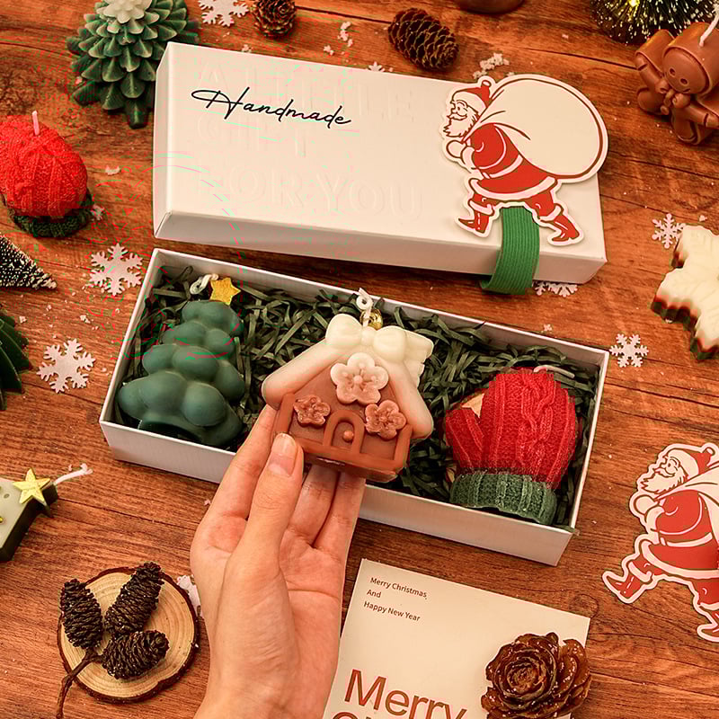 Christmas Gift Set with Scented Candle and Christmas Tree Ornaments - Holiday Gift